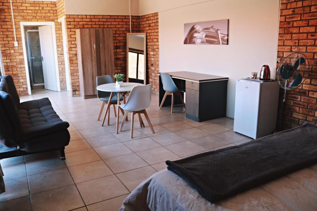 My Guesthouse Kimberley Esterno foto